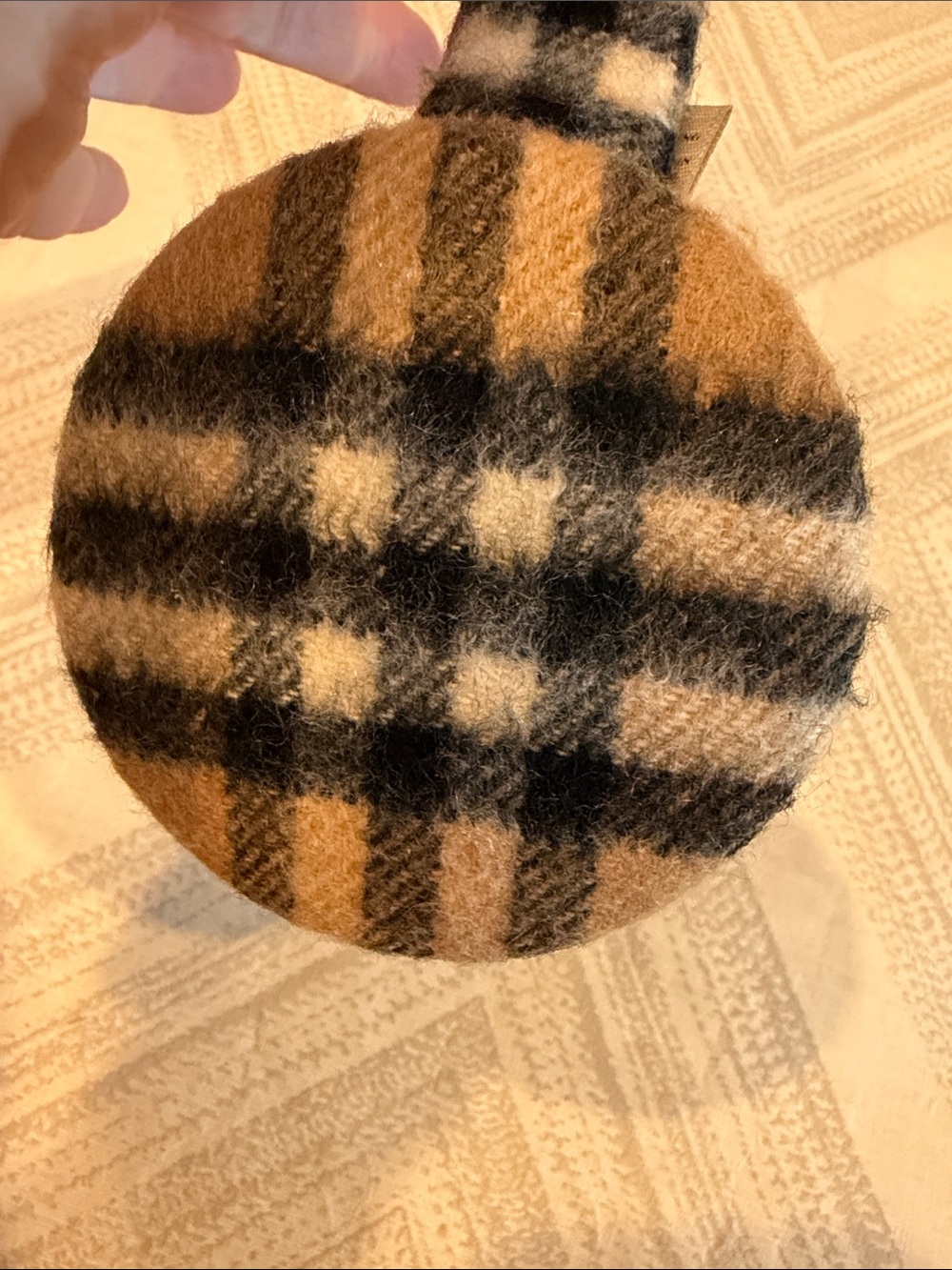 Burberry Cashmere Plaid Ear Muffs Classic Nova Check Winter Accessory - Picture 2 of 5